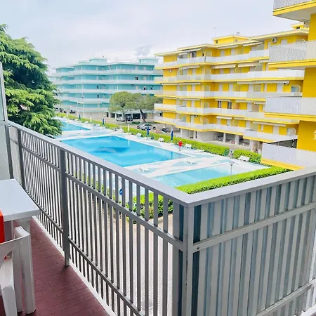 Inviting Retreat With Pool And Balcony Apartment Bibione